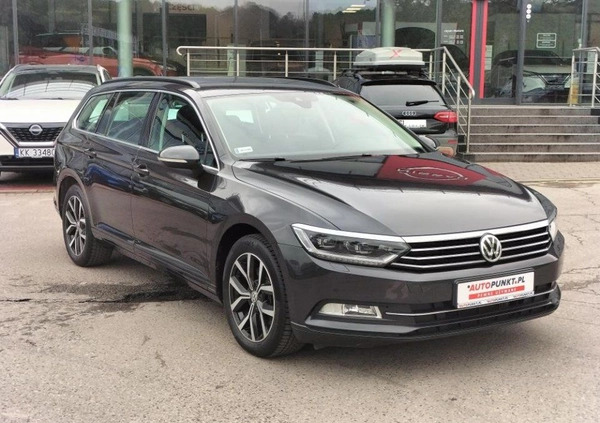 Volkswagen Passat cena 89900 przebieg: 85972, rok produkcji 2019 z Rawicz małe 466